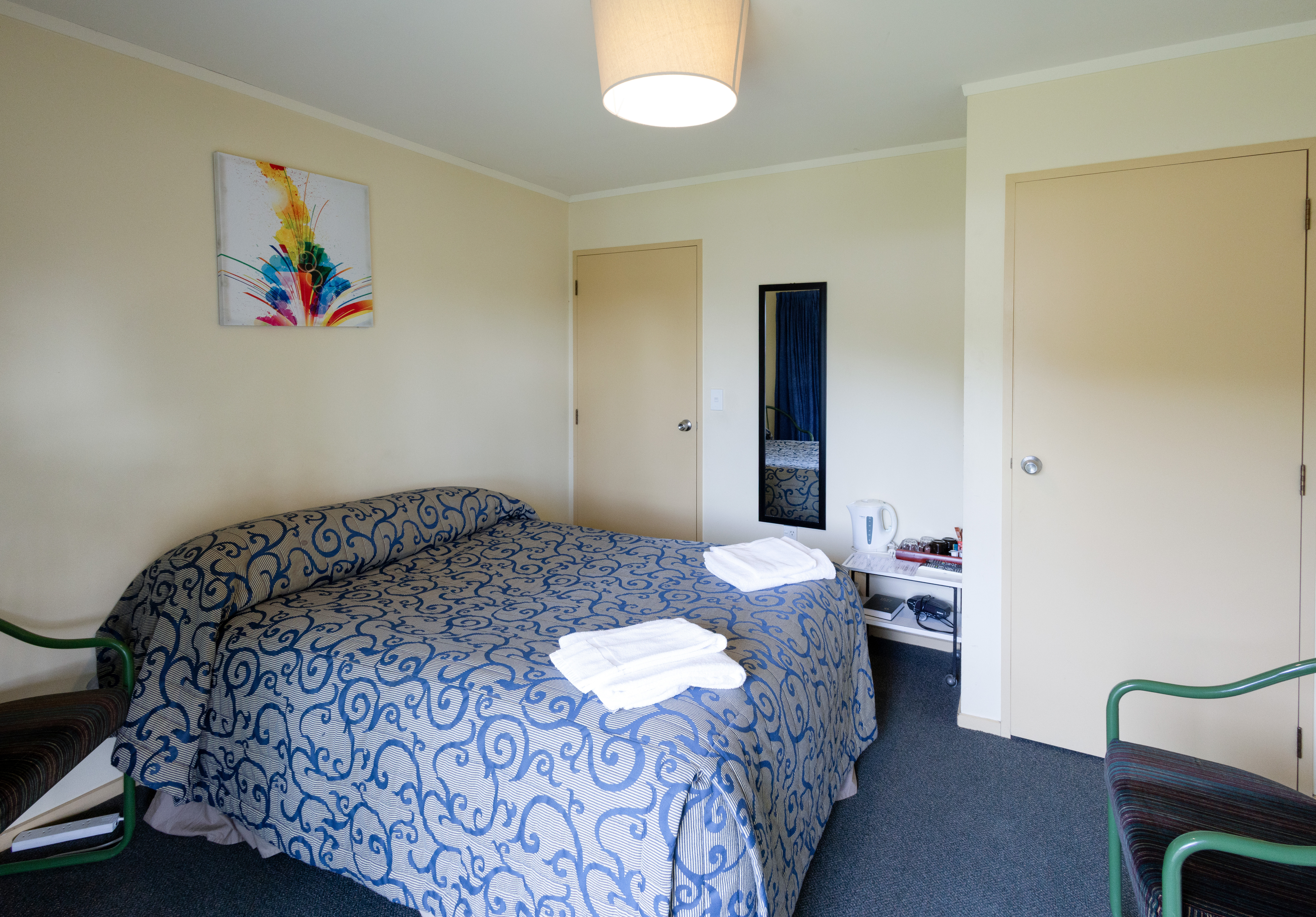 Double Room – Shared Bathroom