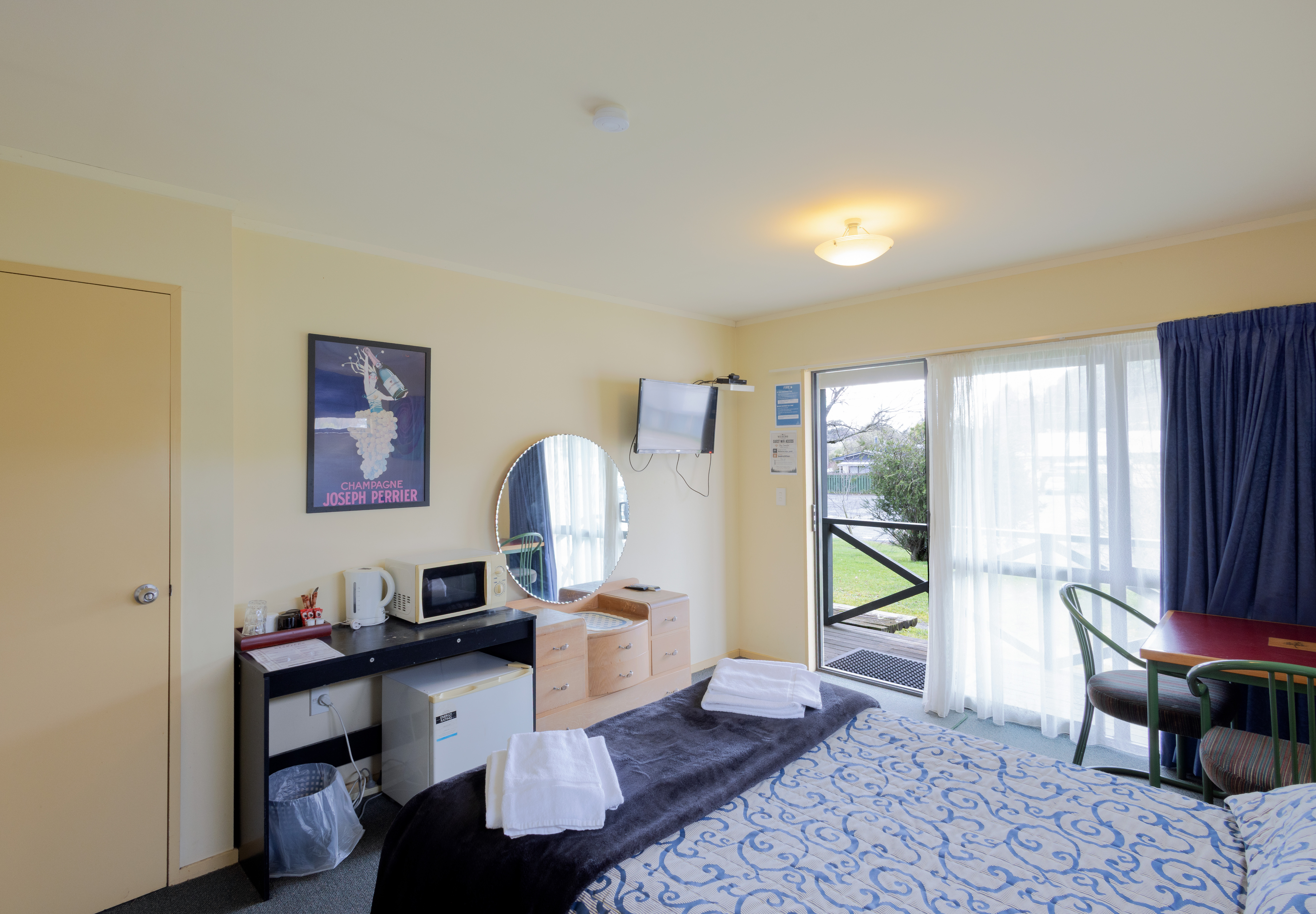 Family Room – Shared Bathroom